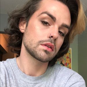 Meet your Posher, Travis